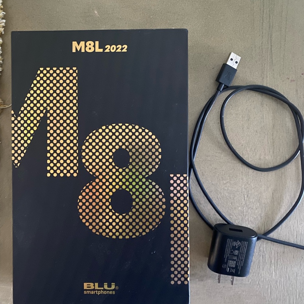 Android Tablet M8L - Picture 2 of 5